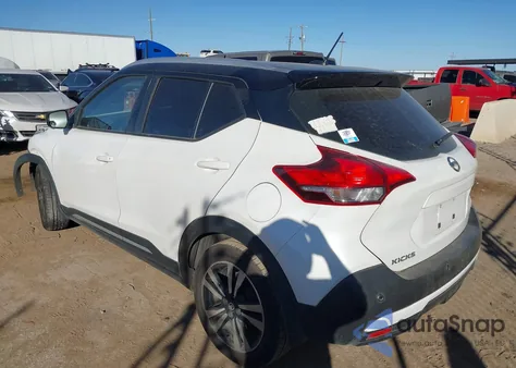 2020 Nissan Kicks Sr Xtronic Cvt z USA, uszkodzony, nr VIN 3N1CP5DVXLL484197